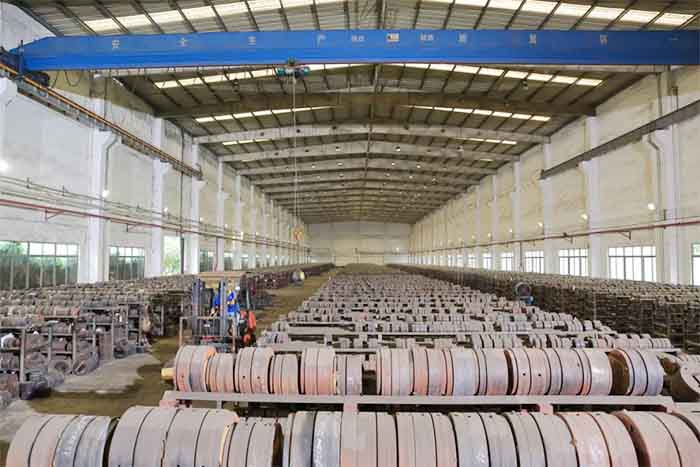 鋁型材開模定制模具車間-工業(yè)鋁型材生產廠家